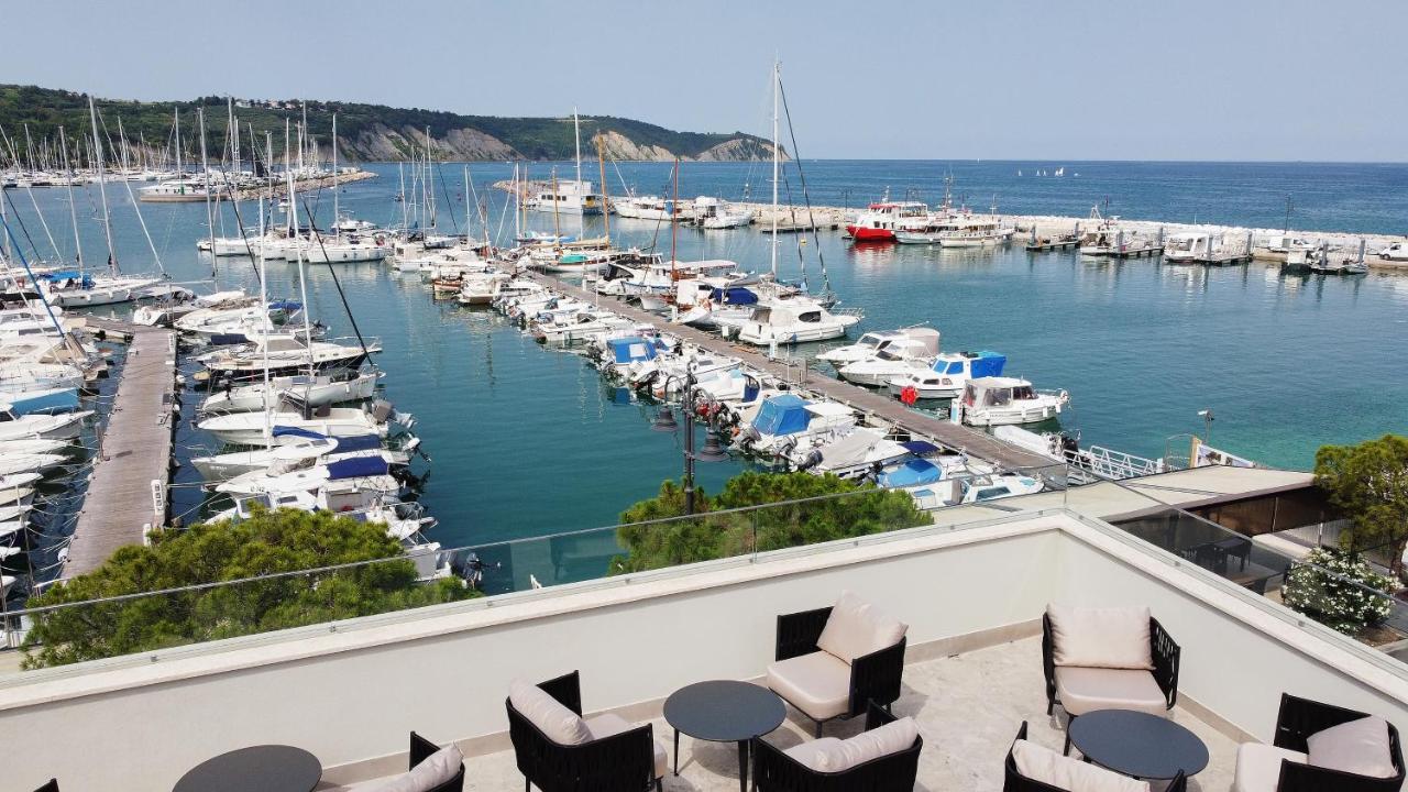 Dolcemente Garni Hotel Superior Izola Bagian luar foto